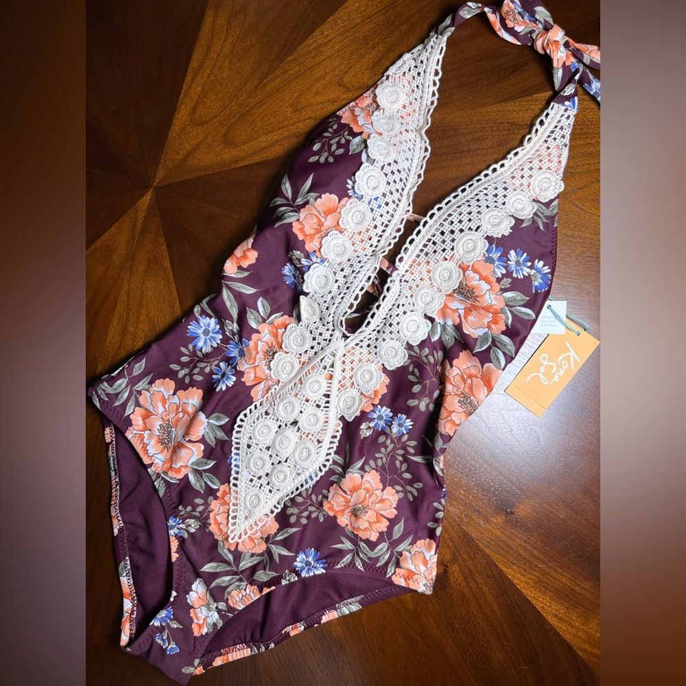 Kona Sol Lace and Floral Print Suit ☀️ NWT ☀️ Size XS